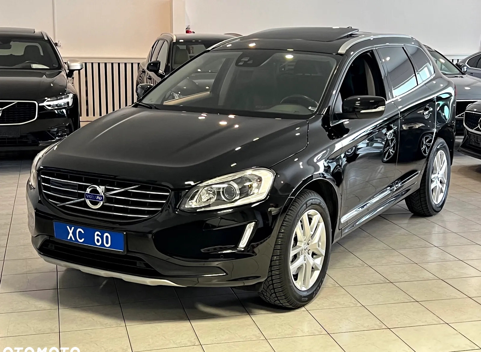 Volvo XC 60 cena 119900 przebieg: 162000, rok produkcji 2016 z Tuchów małe 497